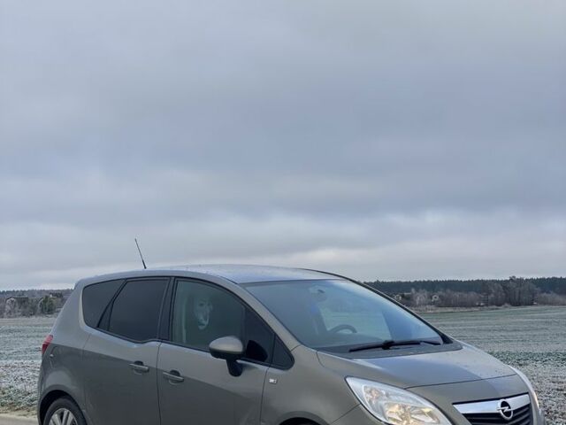 Сірий Опель Меріва, об'ємом двигуна 1.4 л та пробігом 220 тис. км за 4900 $, фото 4 на Automoto.ua