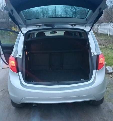 Серый Опель Мерива, объемом двигателя 1.7 л и пробегом 135 тыс. км за 7500 $, фото 8 на Automoto.ua