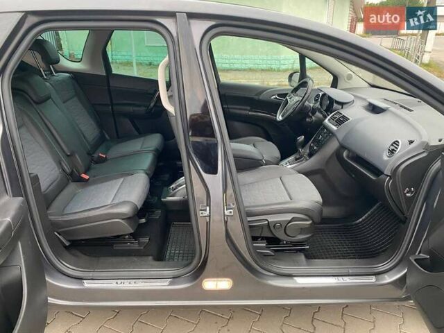 Серый Опель Мерива, объемом двигателя 1.36 л и пробегом 190 тыс. км за 8250 $, фото 12 на Automoto.ua