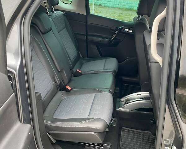 Серый Опель Мерива, объемом двигателя 1.36 л и пробегом 190 тыс. км за 8250 $, фото 13 на Automoto.ua