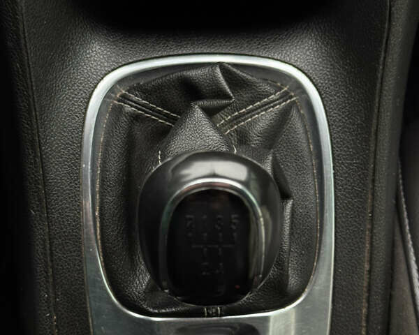 Серый Опель Мерива, объемом двигателя 1.25 л и пробегом 360 тыс. км за 4800 $, фото 12 на Automoto.ua