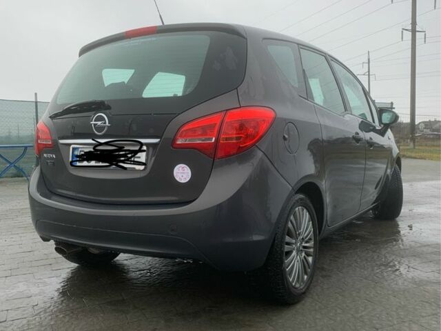 Серый Опель Мерива, объемом двигателя 1.4 л и пробегом 143 тыс. км за 7250 $, фото 2 на Automoto.ua