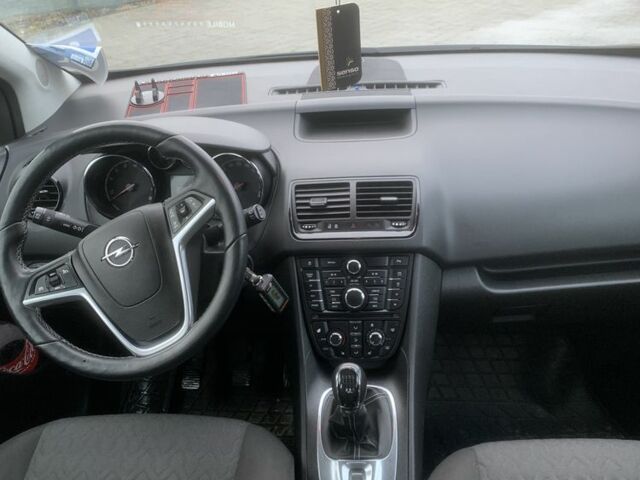 Серый Опель Мерива, объемом двигателя 1.4 л и пробегом 143 тыс. км за 7250 $, фото 6 на Automoto.ua