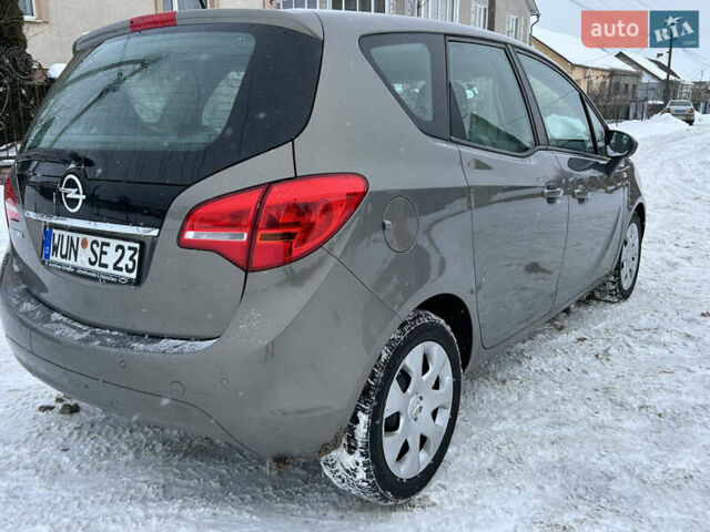 Серый Опель Мерива, объемом двигателя 1.4 л и пробегом 170 тыс. км за 8500 $, фото 6 на Automoto.ua