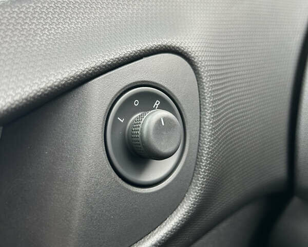 Серый Опель Мерива, объемом двигателя 1.4 л и пробегом 170 тыс. км за 8500 $, фото 8 на Automoto.ua