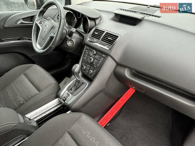 Серый Опель Мерива, объемом двигателя 1.4 л и пробегом 170 тыс. км за 8500 $, фото 14 на Automoto.ua