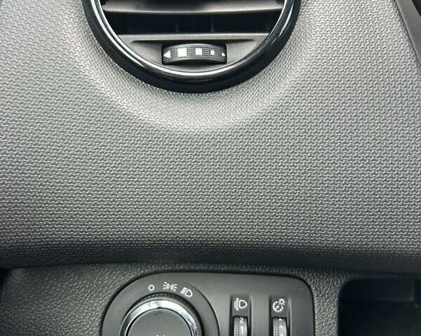 Серый Опель Мерива, объемом двигателя 1.4 л и пробегом 170 тыс. км за 8500 $, фото 9 на Automoto.ua