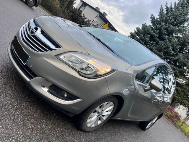 Серый Опель Мерива, объемом двигателя 1.6 л и пробегом 160 тыс. км за 8000 $, фото 4 на Automoto.ua