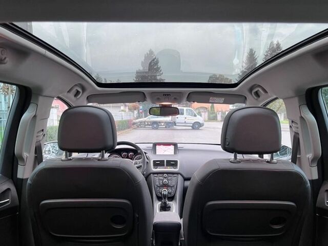 Серый Опель Мерива, объемом двигателя 1.6 л и пробегом 160 тыс. км за 8000 $, фото 12 на Automoto.ua