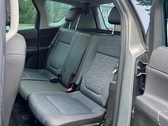 Серый Опель Мерива, объемом двигателя 1.6 л и пробегом 160 тыс. км за 8000 $, фото 11 на Automoto.ua