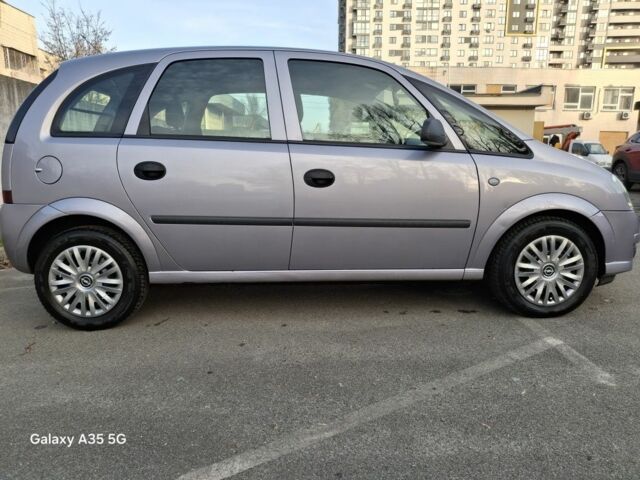 Сірий Опель Меріва, об'ємом двигуна 1.6 л та пробігом 156 тис. км за 5700 $, фото 2 на Automoto.ua