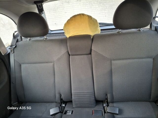 Сірий Опель Меріва, об'ємом двигуна 1.6 л та пробігом 156 тис. км за 5700 $, фото 11 на Automoto.ua