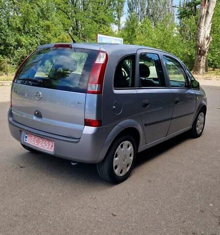 Серый Опель Мерива, объемом двигателя 1.6 л и пробегом 206 тыс. км за 4800 $, фото 8 на Automoto.ua