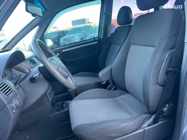 Серый Опель Мерива, объемом двигателя 1.8 л и пробегом 221 тыс. км за 5590 $, фото 18 на Automoto.ua