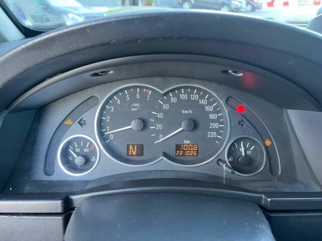 Серый Опель Мерива, объемом двигателя 1.8 л и пробегом 221 тыс. км за 5590 $, фото 20 на Automoto.ua