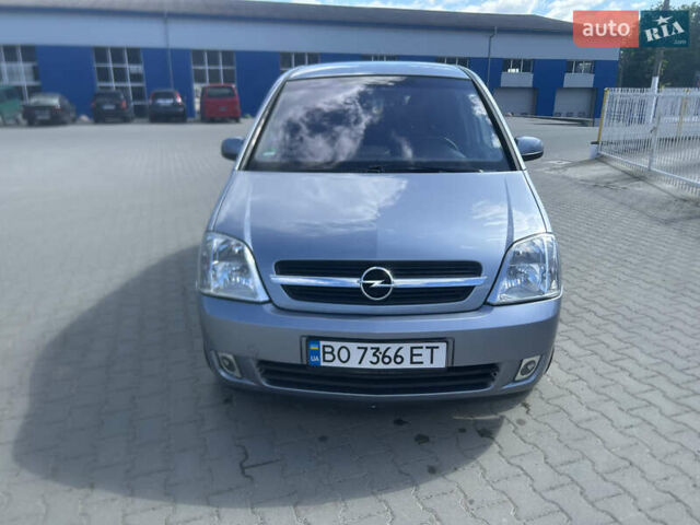 Сірий Опель Меріва, об'ємом двигуна 1.8 л та пробігом 150 тис. км за 4999 $, фото 1 на Automoto.ua