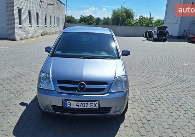 Сірий Опель Меріва, об'ємом двигуна 1.6 л та пробігом 275 тис. км за 5200 $, фото 1 на Automoto.ua