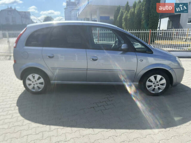 Сірий Опель Меріва, об'ємом двигуна 1.8 л та пробігом 150 тис. км за 4999 $, фото 3 на Automoto.ua