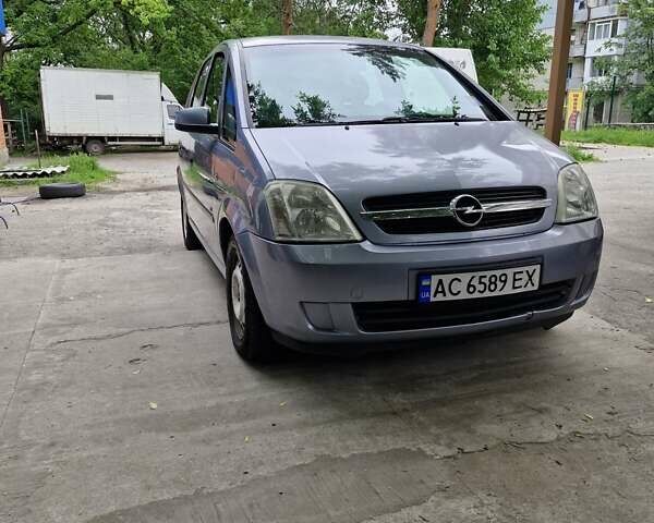 Сірий Опель Меріва, об'ємом двигуна 1.6 л та пробігом 226 тис. км за 3800 $, фото 2 на Automoto.ua