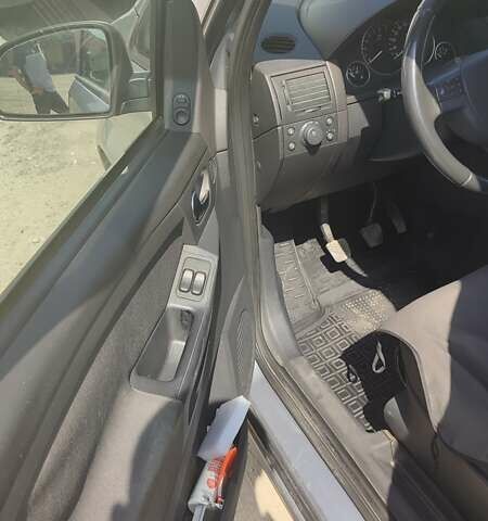 Серый Опель Мерива, объемом двигателя 1.6 л и пробегом 237 тыс. км за 4100 $, фото 13 на Automoto.ua