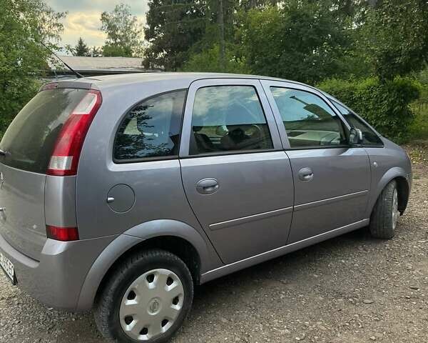 Сірий Опель Меріва, об'ємом двигуна 1.36 л та пробігом 180 тис. км за 3400 $, фото 2 на Automoto.ua