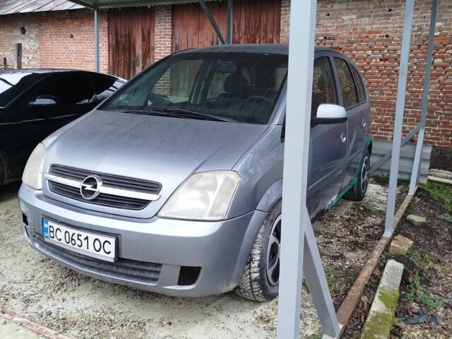 Серый Опель Мерива, объемом двигателя 1.7 л и пробегом 343 тыс. км за 1900 $, фото 1 на Automoto.ua