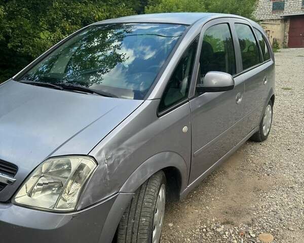 Сірий Опель Меріва, об'ємом двигуна 1.36 л та пробігом 180 тис. км за 3400 $, фото 5 на Automoto.ua