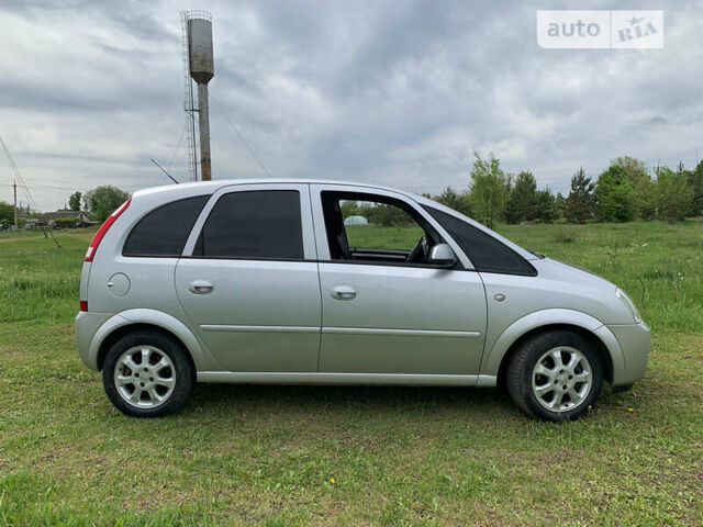 Сірий Опель Меріва, об'ємом двигуна 1.6 л та пробігом 220 тис. км за 4700 $, фото 5 на Automoto.ua