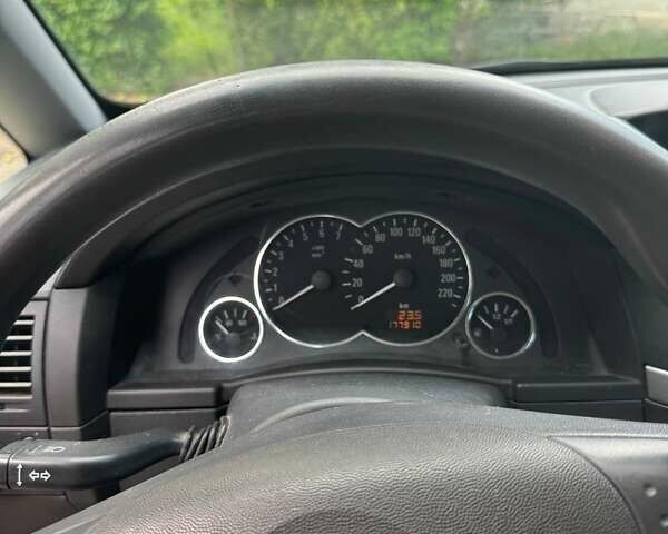 Сірий Опель Меріва, об'ємом двигуна 1.36 л та пробігом 180 тис. км за 3400 $, фото 8 на Automoto.ua