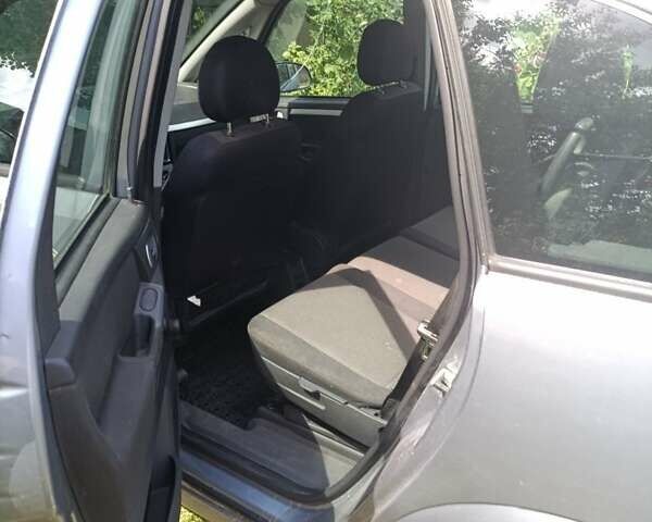 Опель Мерива 2005 в Луцке на Automoto.ua Серый Опель Мерива, объемом двигателя 1.4 л и пробегом 277 тыс. км за 3700 $, фото 7 на Automoto.ua