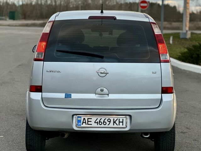 Серый Опель Мерива, объемом двигателя 1.6 л и пробегом 173 тыс. км за 4599 $, фото 12 на Automoto.ua