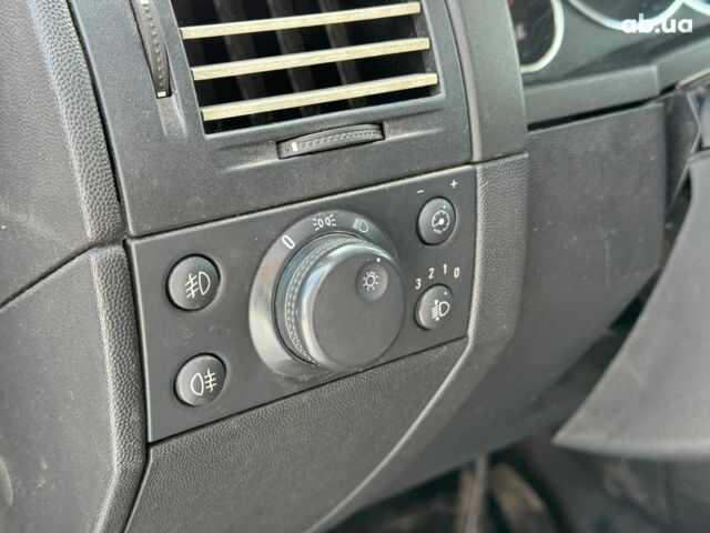 Сірий Опель Меріва, об'ємом двигуна 1.6 л та пробігом 240 тис. км за 4290 $, фото 15 на Automoto.ua