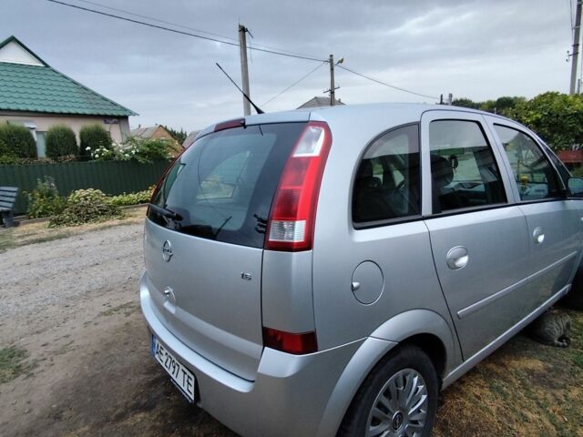 Сірий Опель Меріва, об'ємом двигуна 1.6 л та пробігом 250 тис. км за 3400 $, фото 7 на Automoto.ua