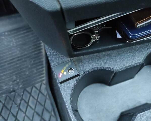 Сірий Опель Меріва, об'ємом двигуна 1.36 л та пробігом 243 тис. км за 4200 $, фото 18 на Automoto.ua