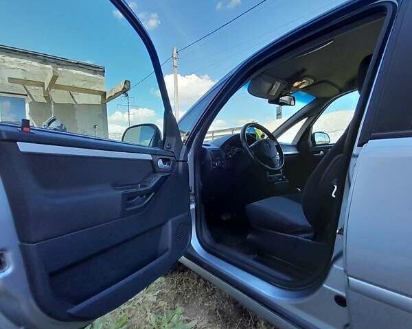 Серый Опель Мерива, объемом двигателя 1.6 л и пробегом 166 тыс. км за 4900 $, фото 17 на Automoto.ua