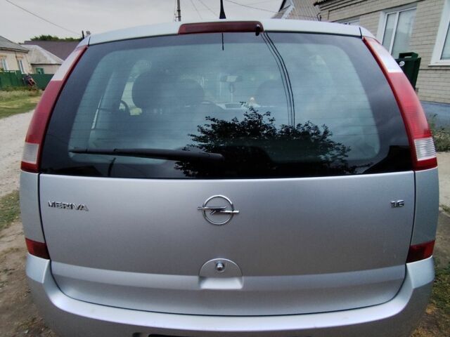 Сірий Опель Меріва, об'ємом двигуна 1.6 л та пробігом 250 тис. км за 3400 $, фото 8 на Automoto.ua