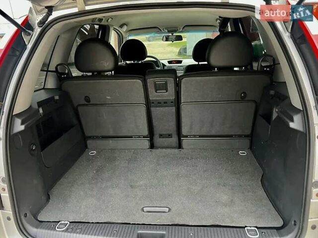 Сірий Опель Меріва, об'ємом двигуна 1.4 л та пробігом 190 тис. км за 4400 $, фото 28 на Automoto.ua