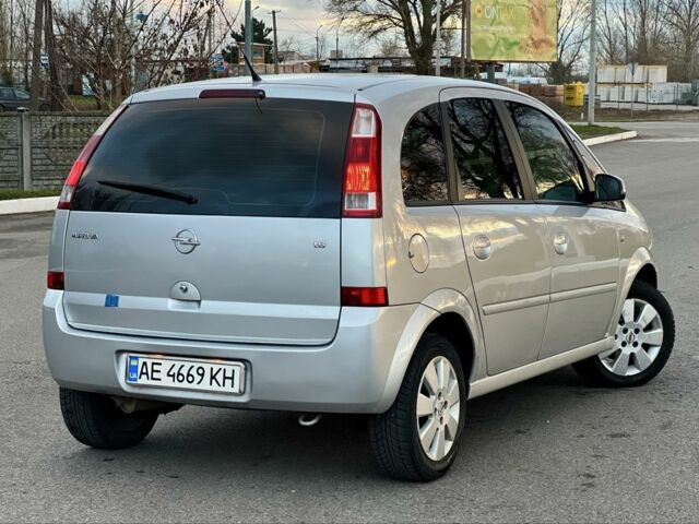 Серый Опель Мерива, объемом двигателя 1.6 л и пробегом 173 тыс. км за 4599 $, фото 11 на Automoto.ua