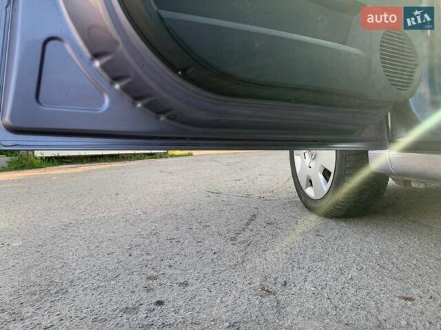 Серый Опель Мерива, объемом двигателя 1.36 л и пробегом 164 тыс. км за 4250 $, фото 19 на Automoto.ua