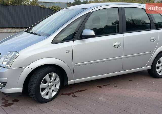 Сірий Опель Меріва, об'ємом двигуна 1.6 л та пробігом 170 тис. км за 4750 $, фото 1 на Automoto.ua