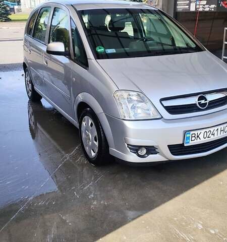 Сірий Опель Меріва, об'ємом двигуна 1.6 л та пробігом 228 тис. км за 4950 $, фото 6 на Automoto.ua