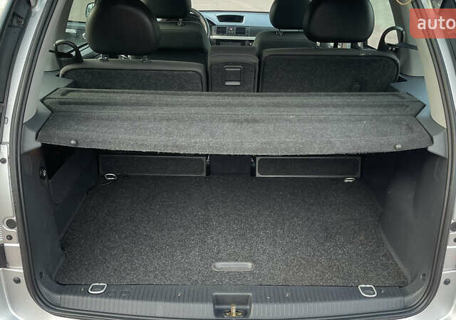 Сірий Опель Меріва, об'ємом двигуна 1.6 л та пробігом 170 тис. км за 4750 $, фото 11 на Automoto.ua