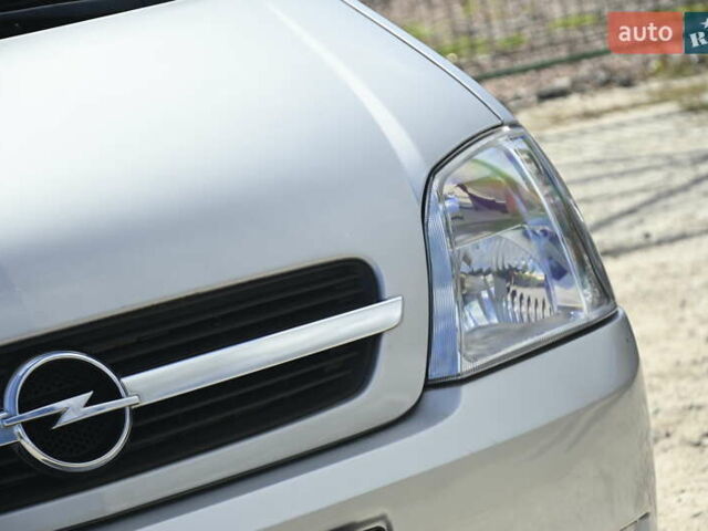 Опель Мерива 2006 в Бердичеве на Automoto.ua Серый Опель Мерива, объемом двигателя 1.6 л и пробегом 128 тыс. км за 4400 $, фото 4 на Automoto.ua