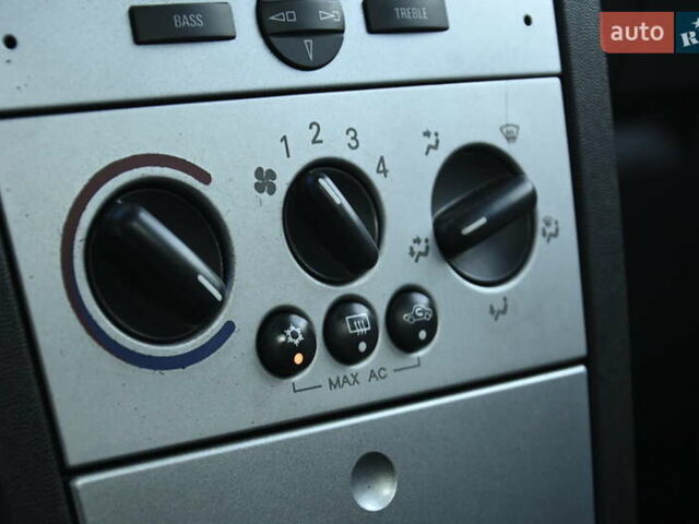 Опель Мерива 2006 в Бердичеве на Automoto.ua Серый Опель Мерива, объемом двигателя 1.6 л и пробегом 128 тыс. км за 4400 $, фото 20 на Automoto.ua