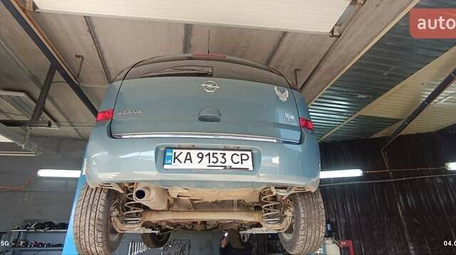 Сірий Опель Меріва, об'ємом двигуна 1.25 л та пробігом 280 тис. км за 5000 $, фото 1 на Automoto.ua