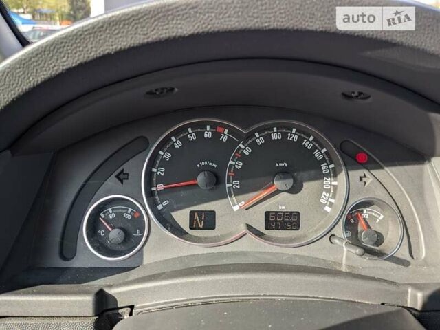 Сірий Опель Меріва, об'ємом двигуна 0 л та пробігом 147 тис. км за 5250 $, фото 12 на Automoto.ua
