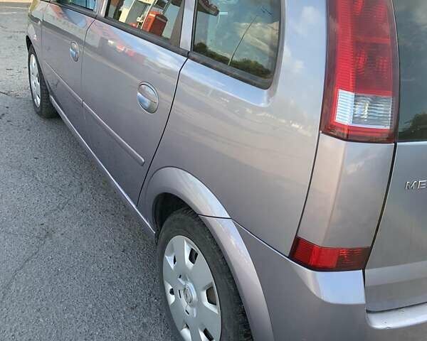 Серый Опель Мерива, объемом двигателя 1.36 л и пробегом 164 тыс. км за 4250 $, фото 8 на Automoto.ua