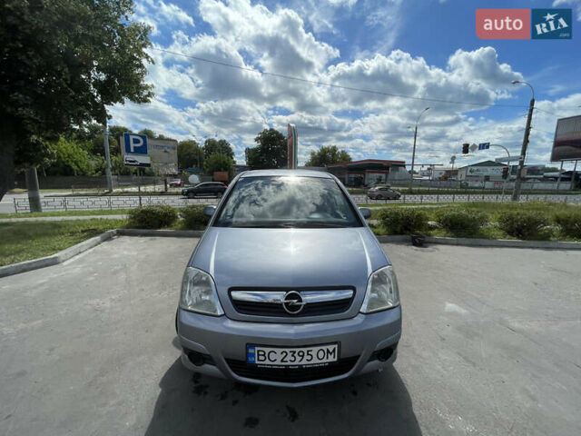 Сірий Опель Меріва, об'ємом двигуна 1.6 л та пробігом 163 тис. км за 4150 $, фото 2 на Automoto.ua