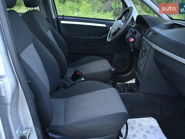 Опель Мерива 2006 в Бердичеве на Automoto.ua Серый Опель Мерива, объемом двигателя 1.6 л и пробегом 128 тыс. км за 4400 $, фото 34 на Automoto.ua