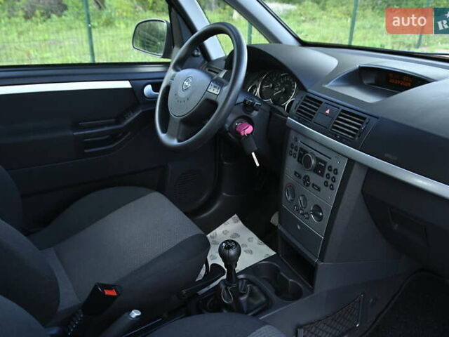 Опель Мерива 2006 в Бердичеве на Automoto.ua Серый Опель Мерива, объемом двигателя 1.6 л и пробегом 128 тыс. км за 4400 $, фото 35 на Automoto.ua